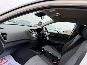 Used Hyundai i20 2020 for sale - 76451964: Photo