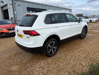Used Volkswagen Tiguan 2016 for sale - 77890812: Photo