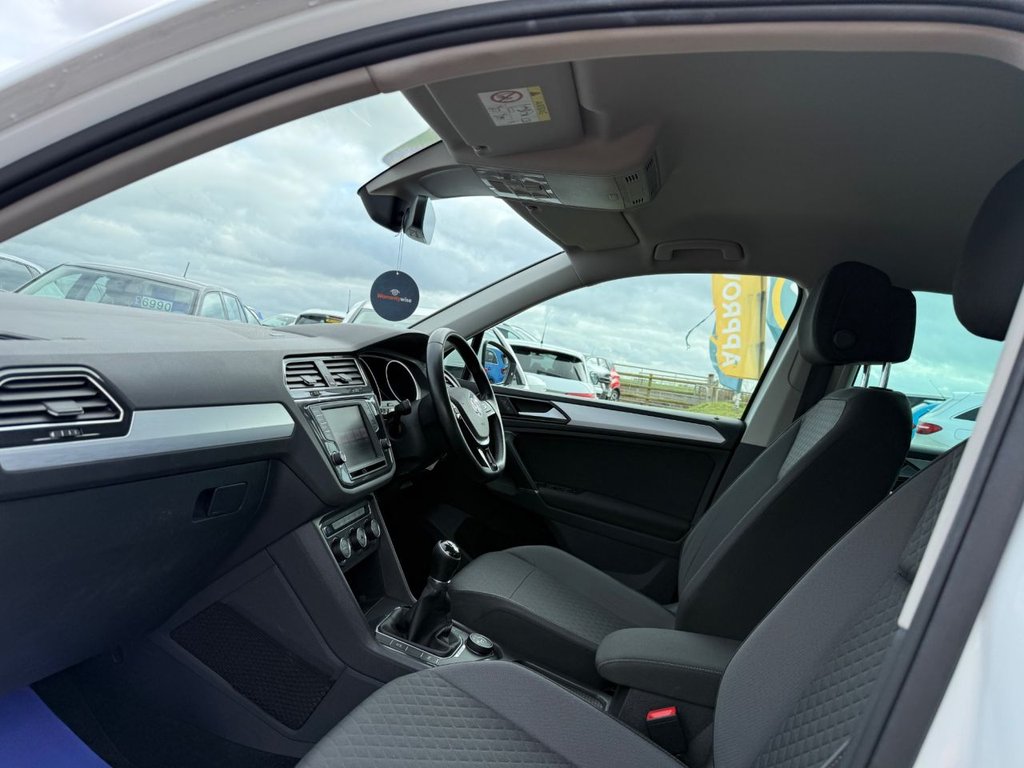 Used Volkswagen Tiguan 2016 for sale - 77890812: Photo 4