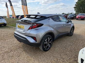 Used Toyota C-HR 2020 for sale - 79090030: Photo