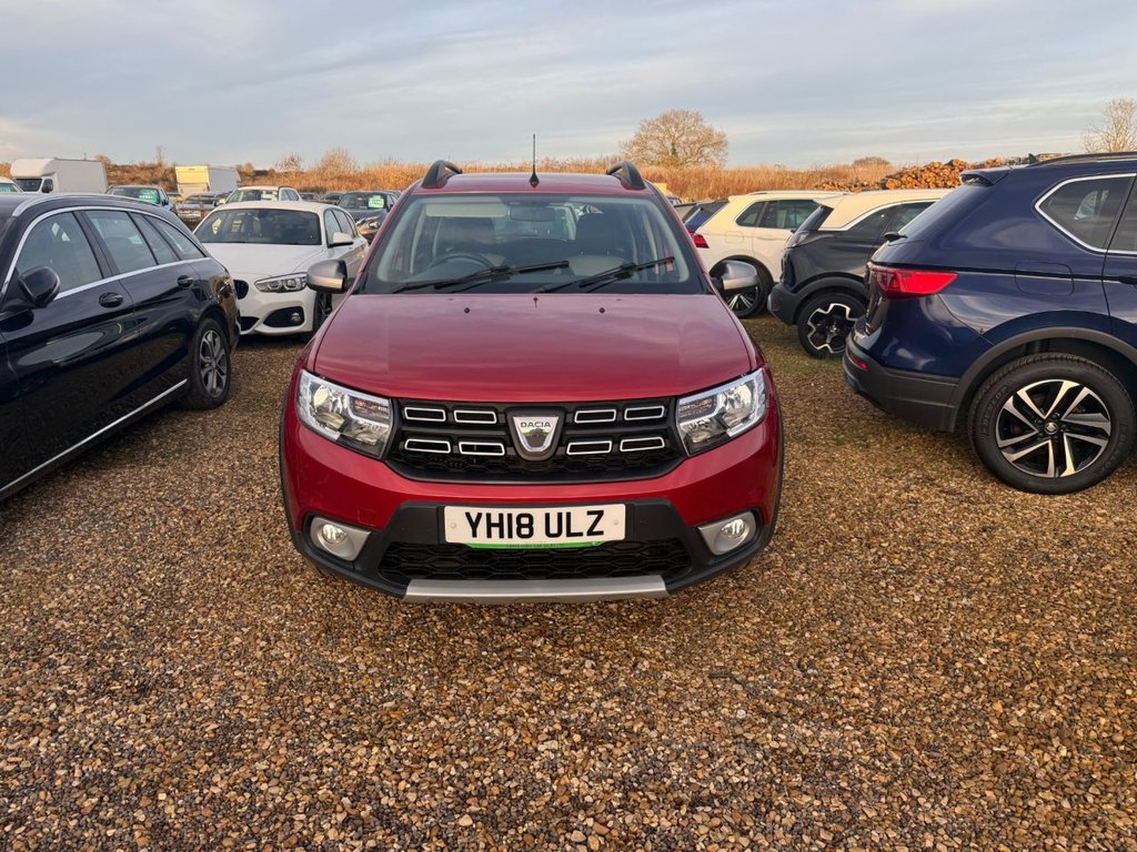 Used Dacia Sandero Stepway 2018 for sale - 76934623: Photo 2