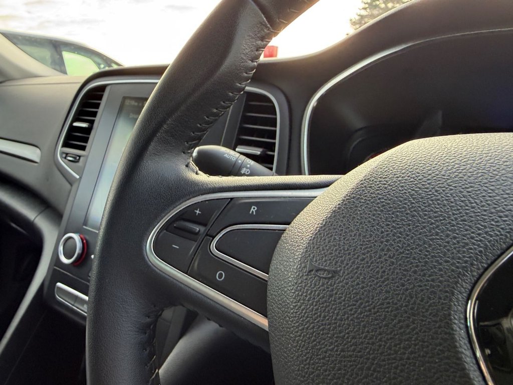 Used Renault Megane 2017 for sale - 77121799: Photo 17