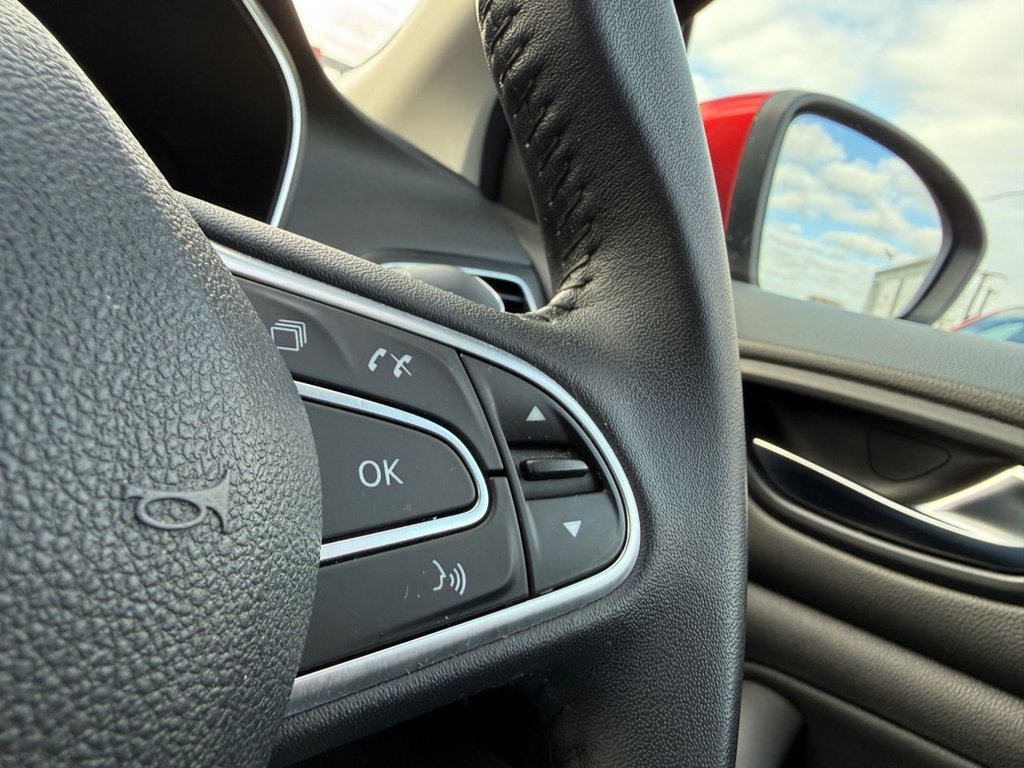 Used Renault Megane 2017 for sale - 77121799: Photo 18