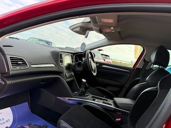 Used Renault Megane 2017 for sale - 77121799: Photo