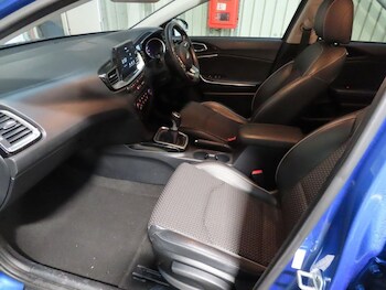 Used Kia Ceed 2019 for sale - 77408058: Photo