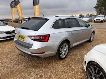 Used Skoda Superb 2018 for sale - 79655281: Photo
