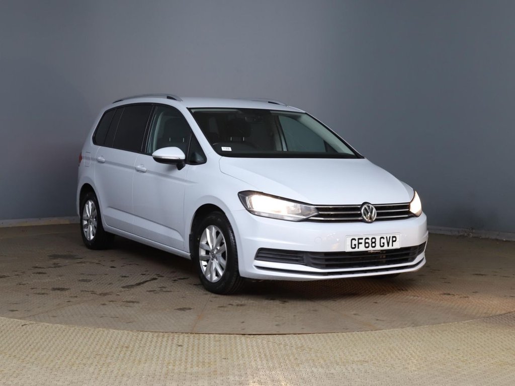 Used Volkswagen Touran 2018 for sale - 76642186: Photo 3