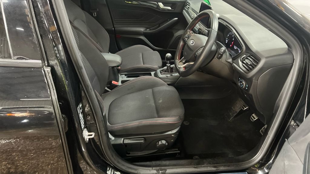 Used Ford Focus 2019 for sale - 77572026: Photo 4