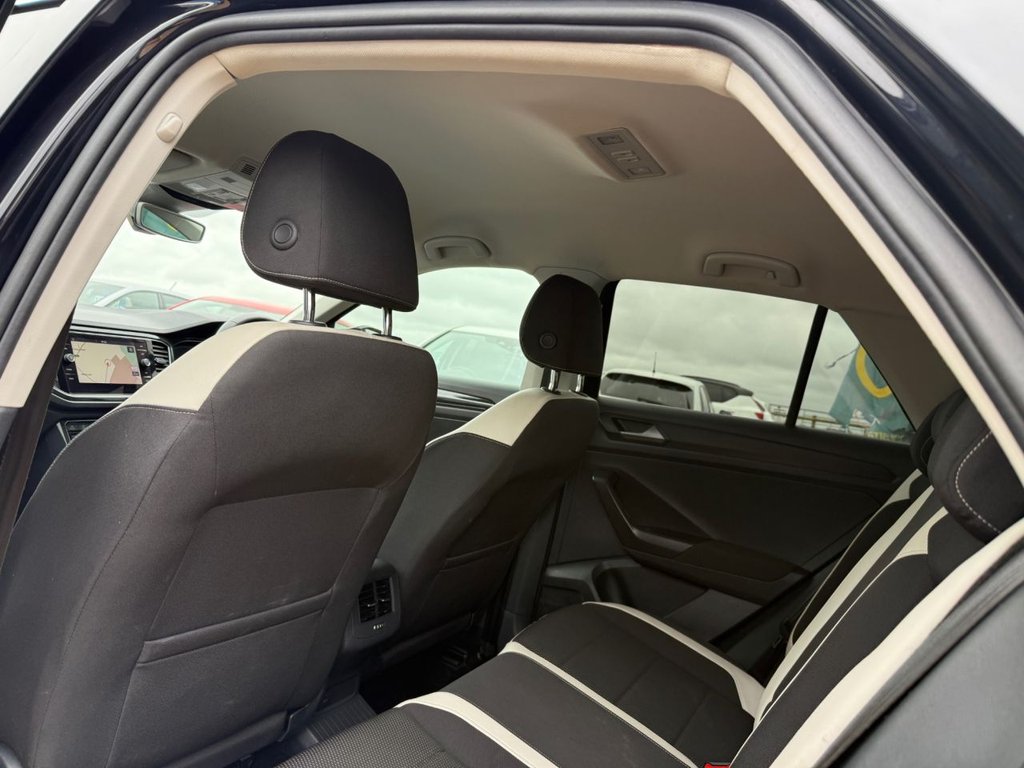 Used Volkswagen T-Roc 2018 for sale - 77654986: Photo 10