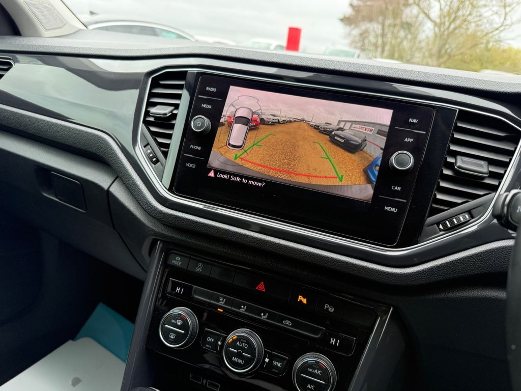 Used Volkswagen T-Roc 2018 for sale - 77654986: Photo 15