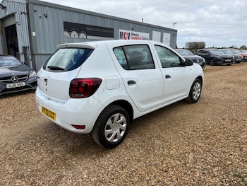 Used Dacia Sandero 2020 for sale - 78256964: Photo