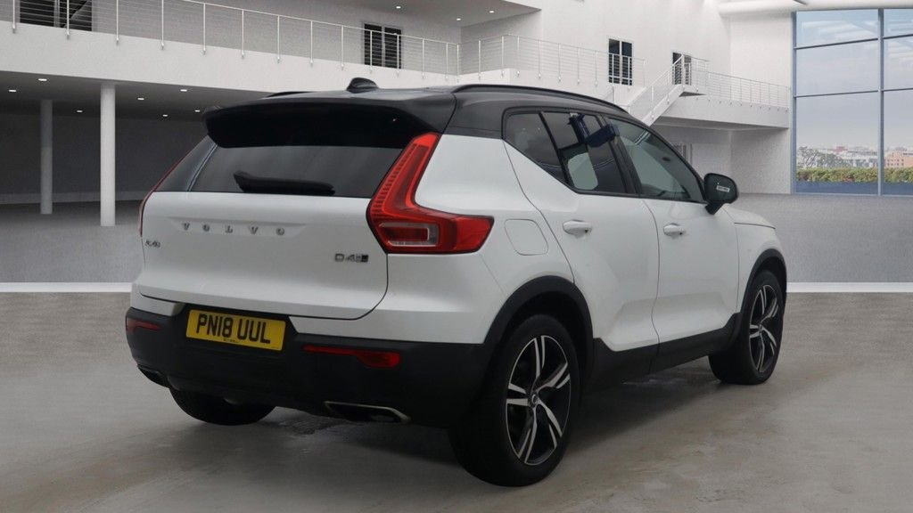 Used Volvo XC40 2018 for sale - 77609240: Photo 2