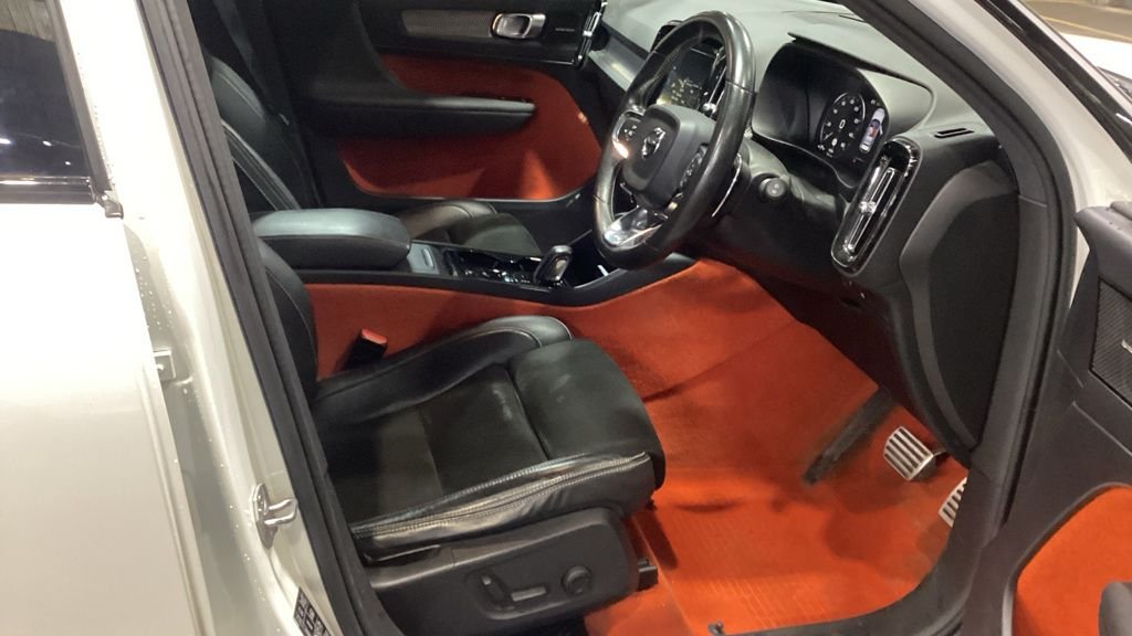 Used Volvo XC40 2018 for sale - 77609240: Photo 3