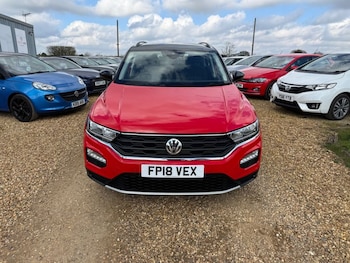 Used Volkswagen T-Roc 2018 for sale - 78003083: Photo