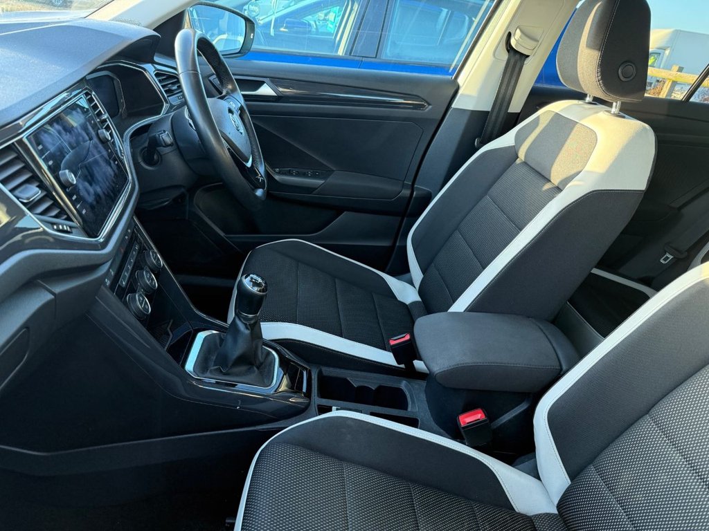 Used Volkswagen T-Roc 2018 for sale - 76552087: Photo 4