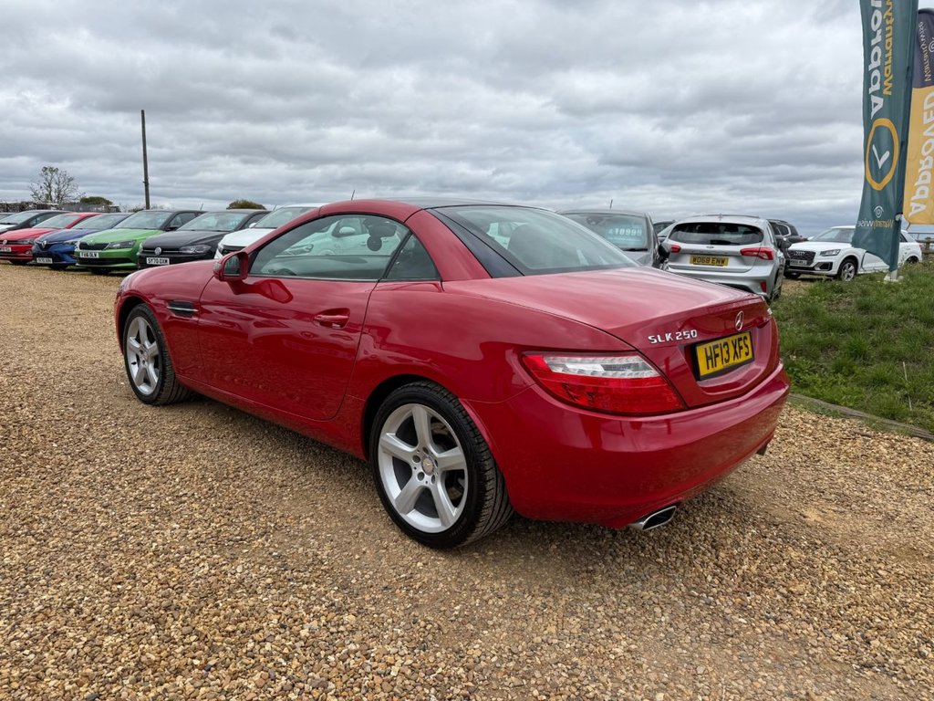 Used Mercedes-Benz SLK 2013 for sale - 76451960: Photo 11