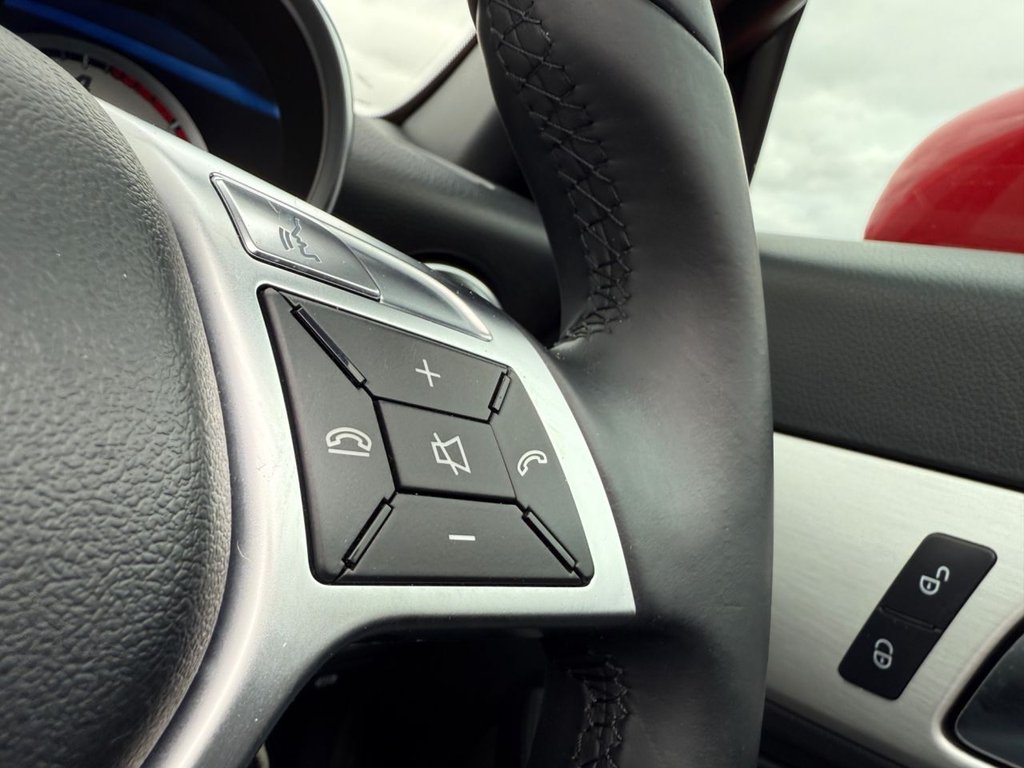 Used Mercedes-Benz SLK 2013 for sale - 76451960: Photo 18