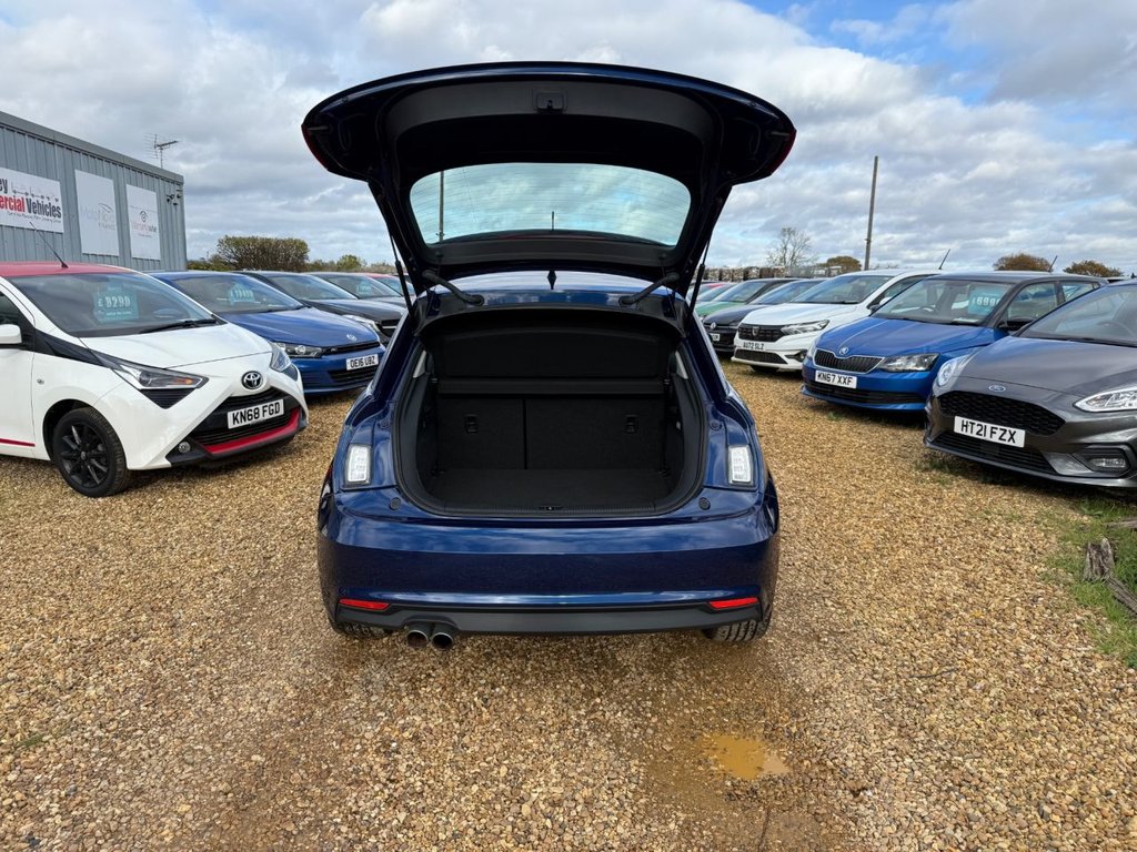 Used Audi A1 2017 for sale - 76654677: Photo 2