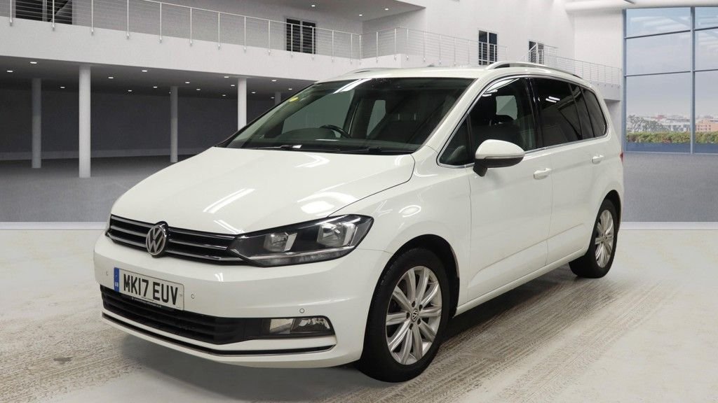 Used Volkswagen Touran 2017 for sale - 77328460: Photo 2