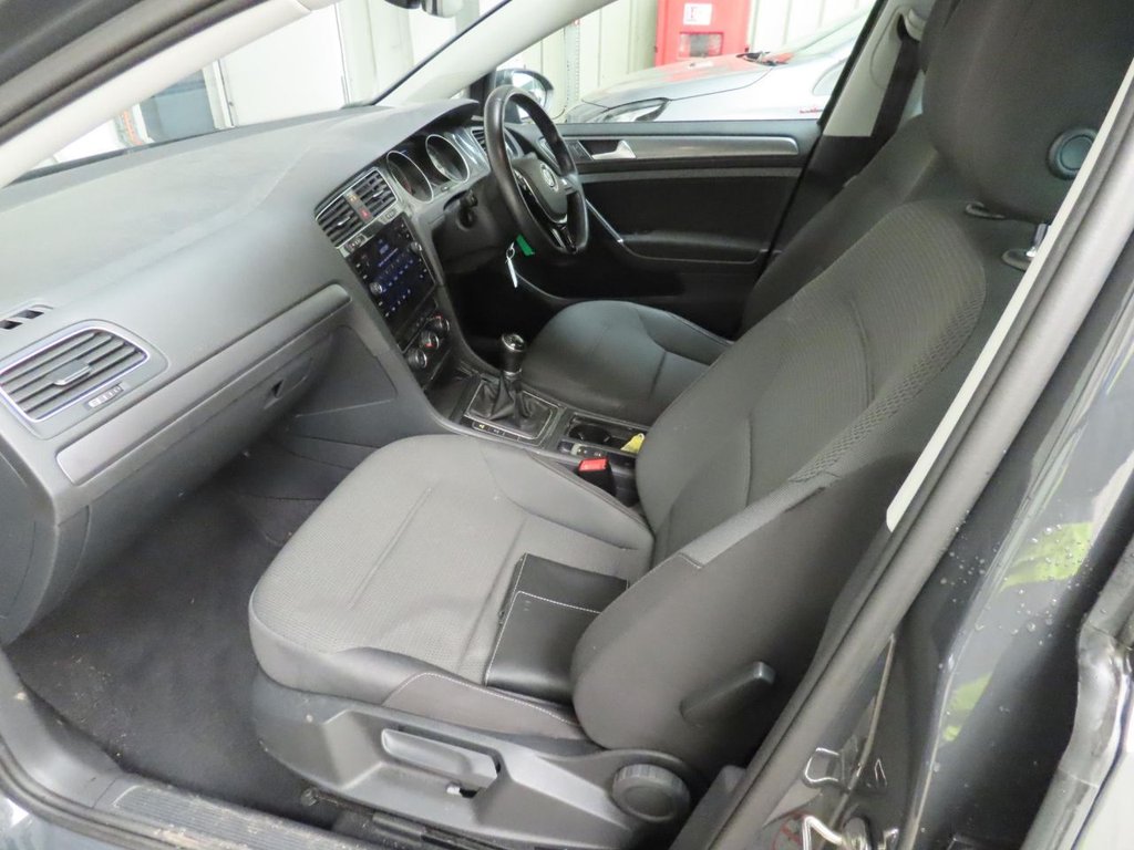 Used Volkswagen Golf 2019 for sale - 78069277: Photo 5