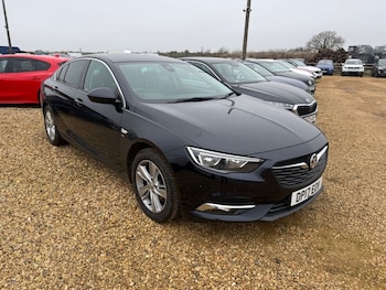 2017 (17) - 2.0 Turbo D SRi Nav 5dr