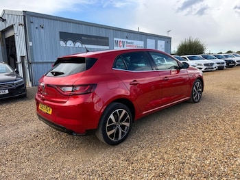 Used Renault Megane 2019 for sale - 76451868: Photo