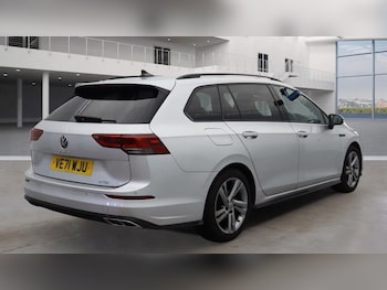 Used Volkswagen Golf 2022 for sale - 76535972: Photo