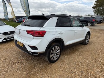 Used Volkswagen T-Roc 2020 for sale - 78241491: Photo