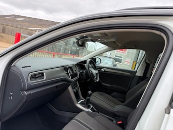 Used Volkswagen T-Roc 2020 for sale - 78241491: Photo