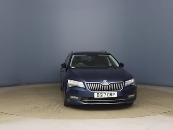 Used Skoda Superb 2017 for sale - 76617513: Photo