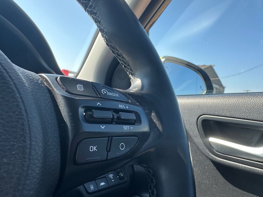 Used Kia Stonic 2018 for sale - 76451910: Photo 19