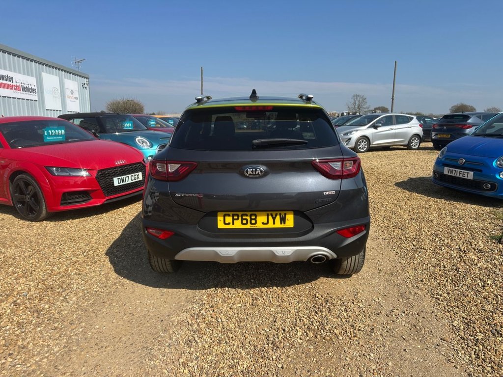 Used Kia Stonic 2018 for sale - 76451910: Photo 8