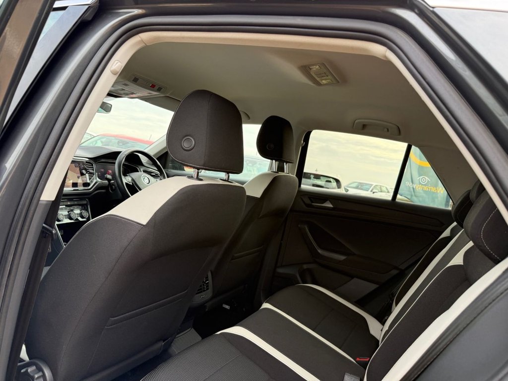 Used Volkswagen T-Roc 2018 for sale - 76451956: Photo 10