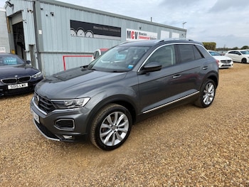 Used Volkswagen T-Roc 2018 for sale - 76451956: Photo
