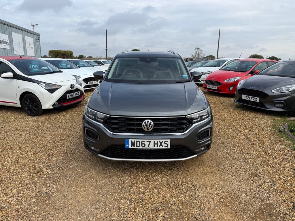 Used Volkswagen T-Roc 2018 for sale - 76451956: Photo 2