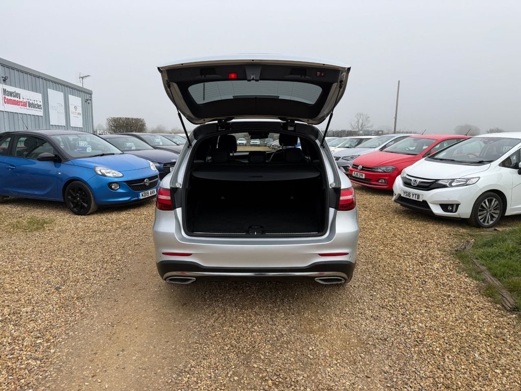 Used Mercedes-Benz GLC 2018 for sale - 77609251: Photo 11