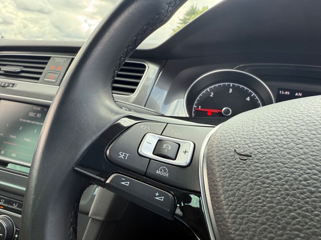 Used Volkswagen Golf 2016 for sale - 76451902: Photo 17