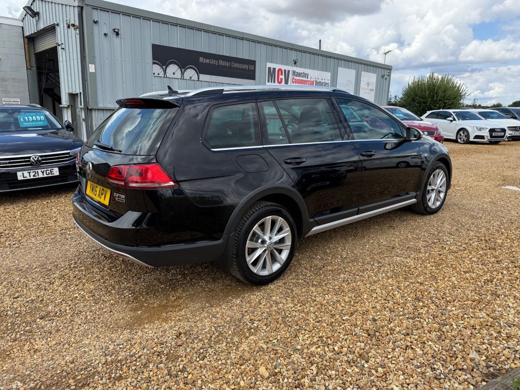 Used Volkswagen Golf 2016 for sale - 76451902: Photo 3