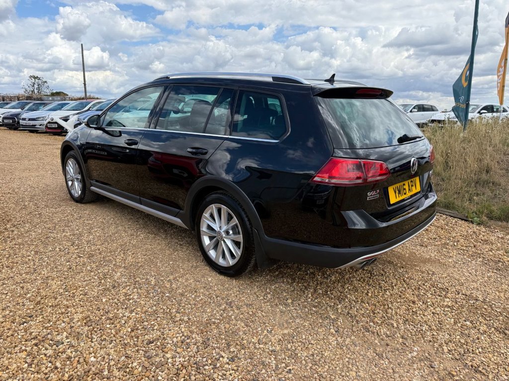 Used Volkswagen Golf 2016 for sale - 76451902: Photo 9