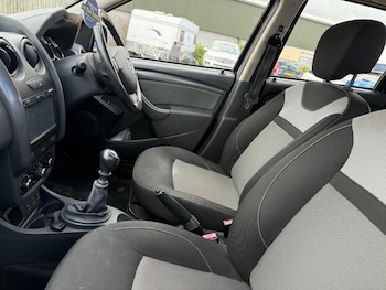 Used Dacia Duster 2017 for sale - 78227238: Photo