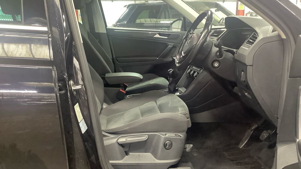 Used Volkswagen Tiguan 2017 for sale - 77065259: Photo 4