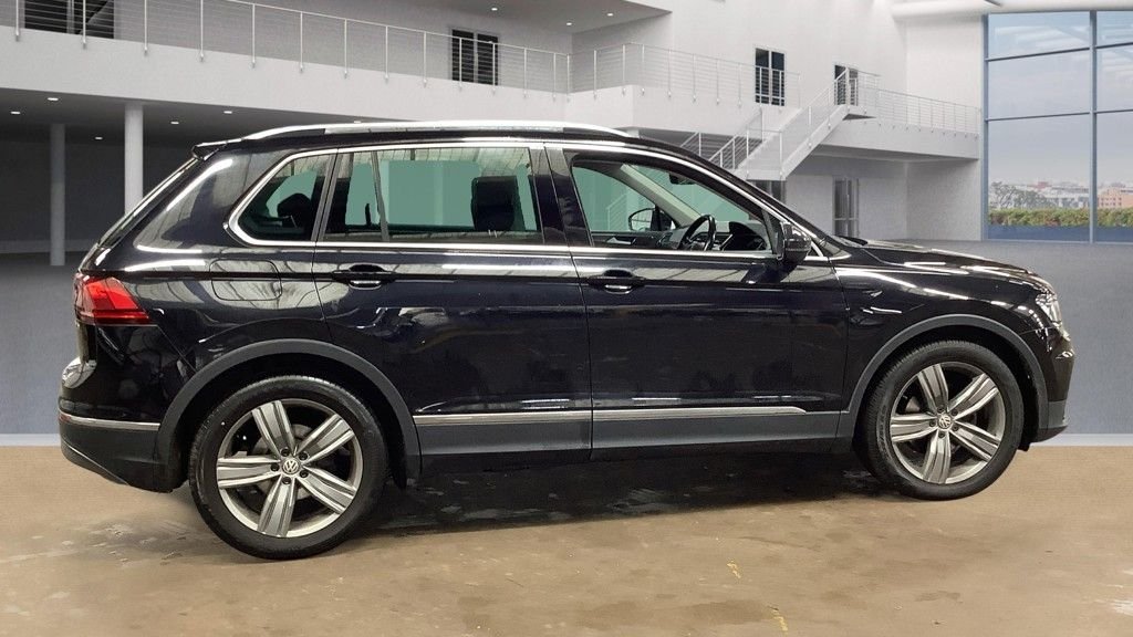 Used Volkswagen Tiguan 2017 for sale - 77065259: Photo 7