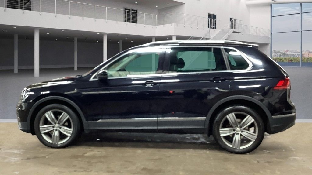 Used Volkswagen Tiguan 2017 for sale - 77065259: Photo 8