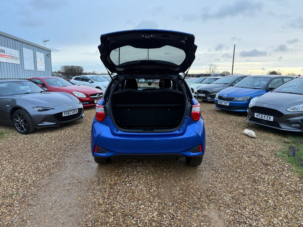 Used Toyota Yaris 2018 for sale - 76582588: Photo 10