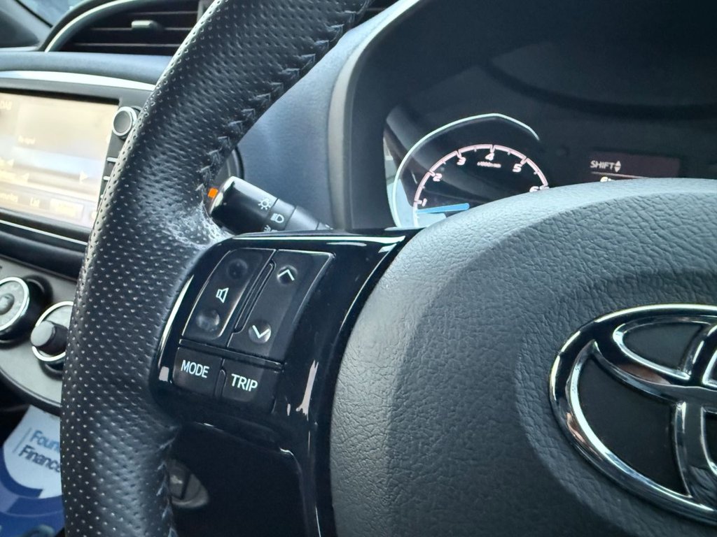 Used Toyota Yaris 2018 for sale - 76582588: Photo 17