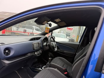 Used Toyota Yaris 2018 for sale - 76582588: Photo