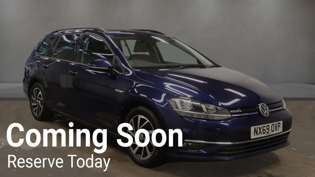 Used Volkswagen Golf 2019 for sale - 76642471: Photo 1