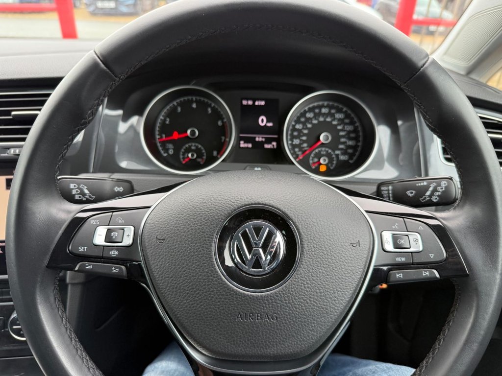 Used Volkswagen Golf 2019 for sale - 76642471: Photo 13