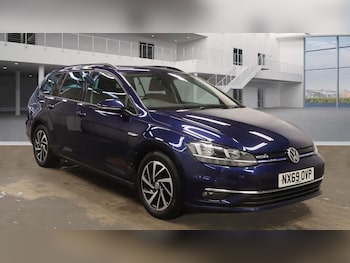Used Volkswagen Golf 2019 for sale - 76642471: Photo