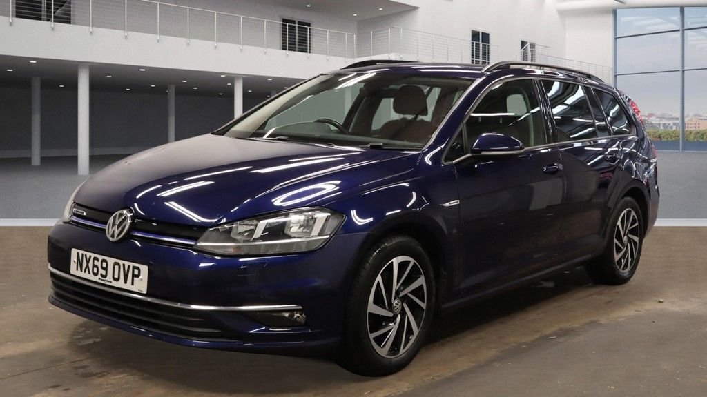 Used Volkswagen Golf 2019 for sale - 76642471: Photo 5